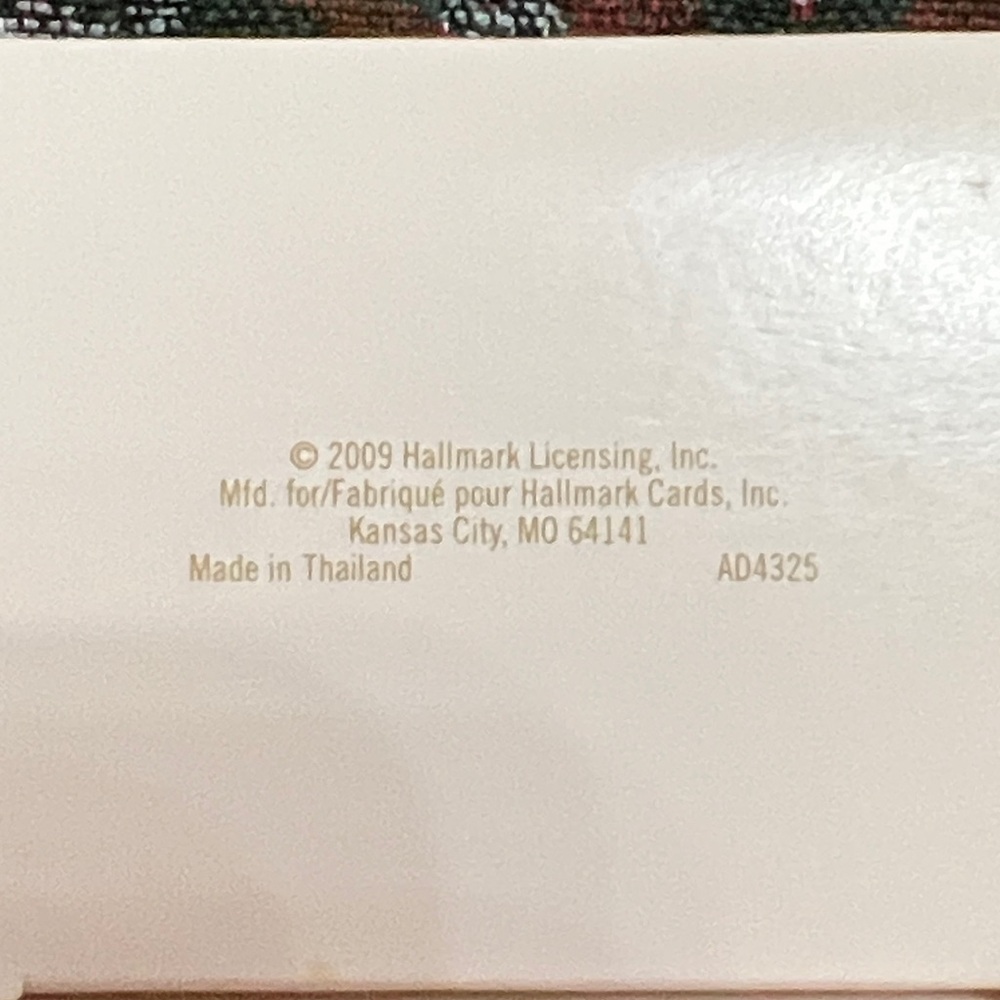 Hallmark Signs of the Times VIP Exclusive 2009 - Picture 3 of 11